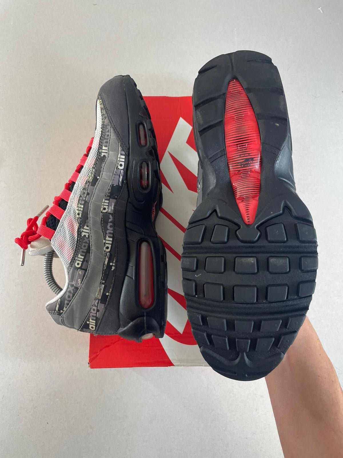 Nike Air Max 95 UK 8 - RecycledStreetwear