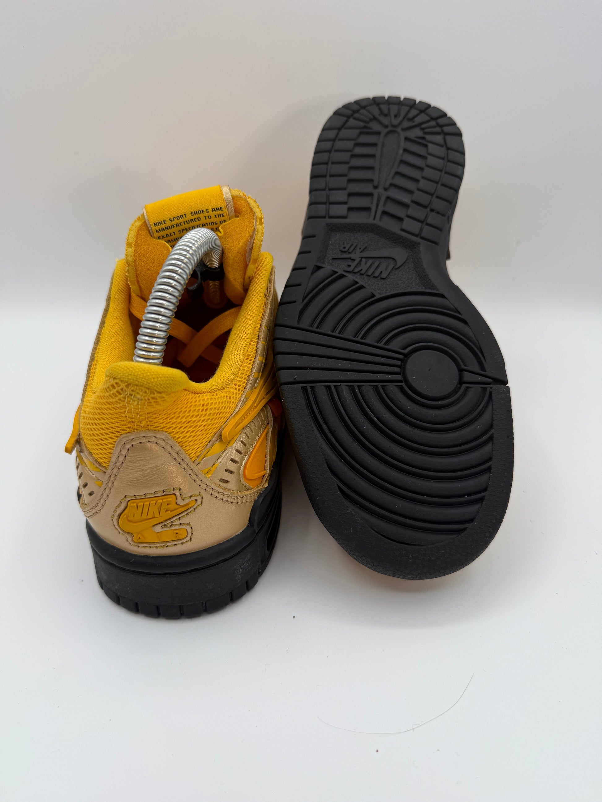 Nike Air Rubber Dunk Off - White University Gold UK 4 - RecycledStreetwear