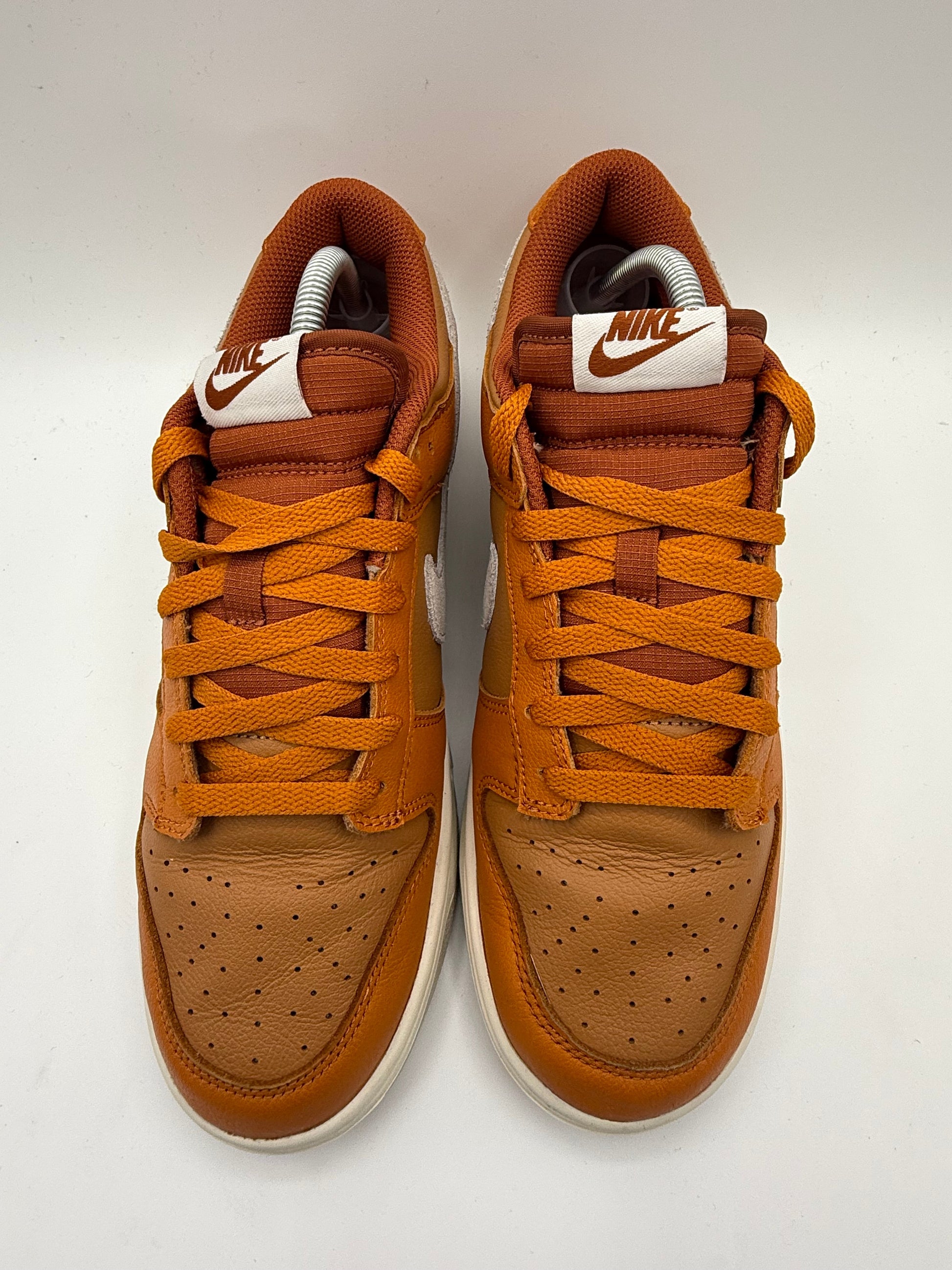Nike Dunk Low Retro SE Monarch UK 8 - RecycledStreetwear