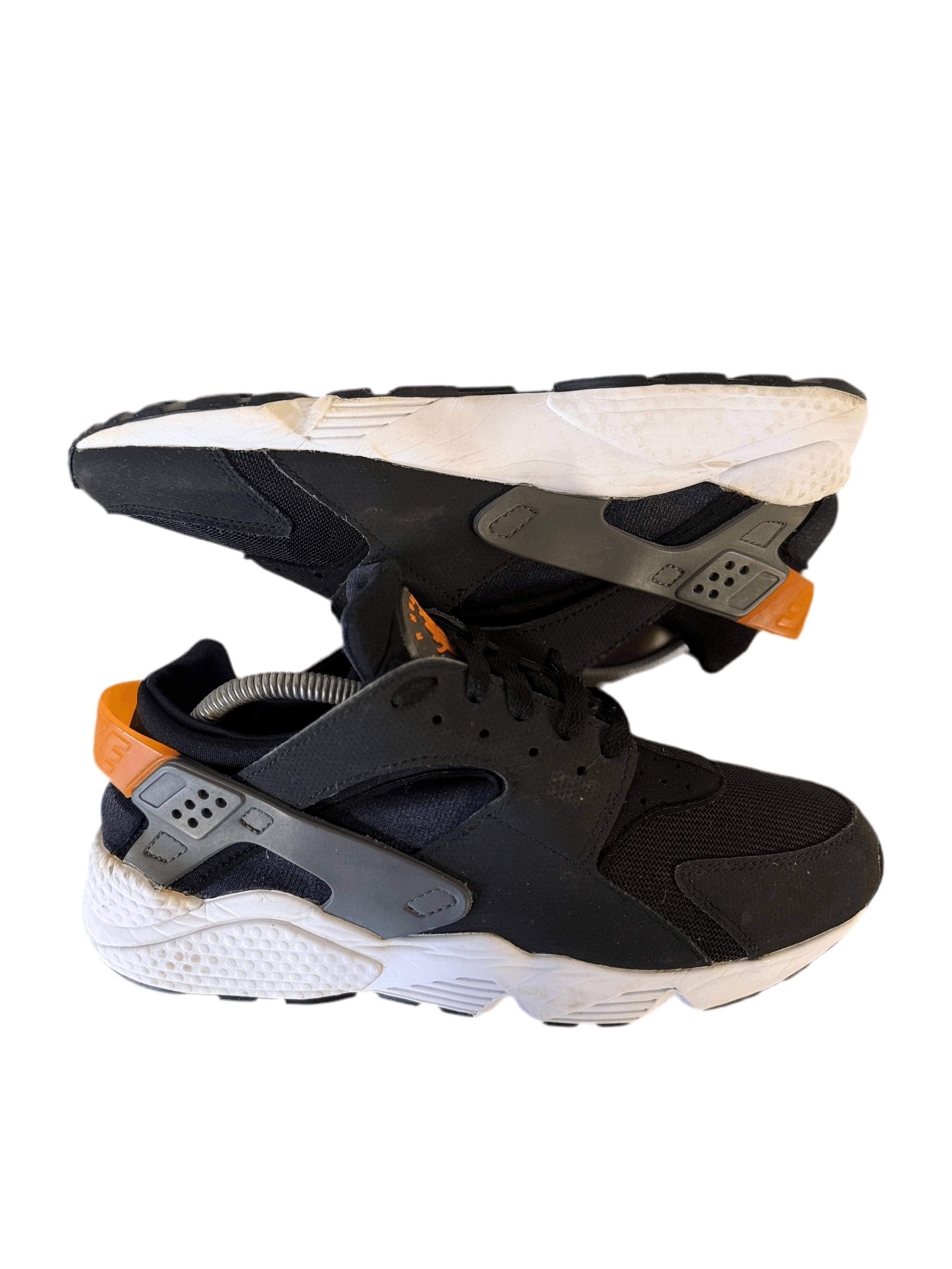 Nike Huarache 'Black Safety Orange' UK 8.5 - RecycledStreetwear