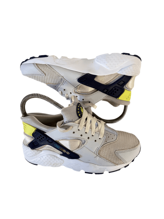 Nike Huarache run (GS) 'Football Grey Volt' uk 3.5 - RecycledStreetwear