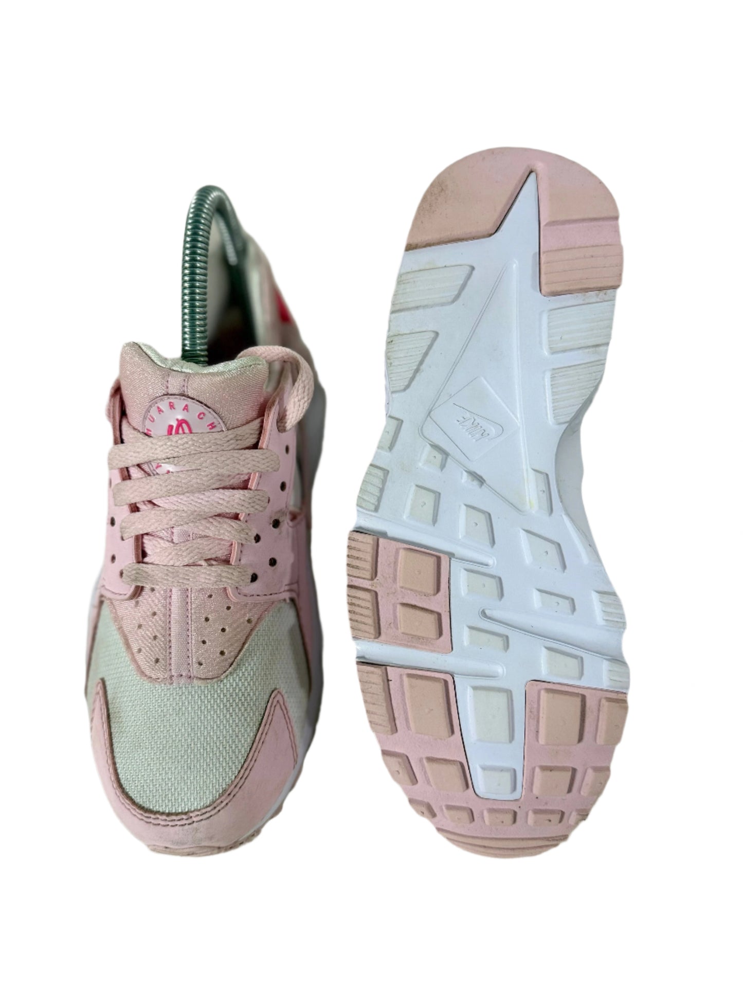 Nike Huarache Run GS ‘Pink Foam’ uk 3.5 - RecycledStreetwear