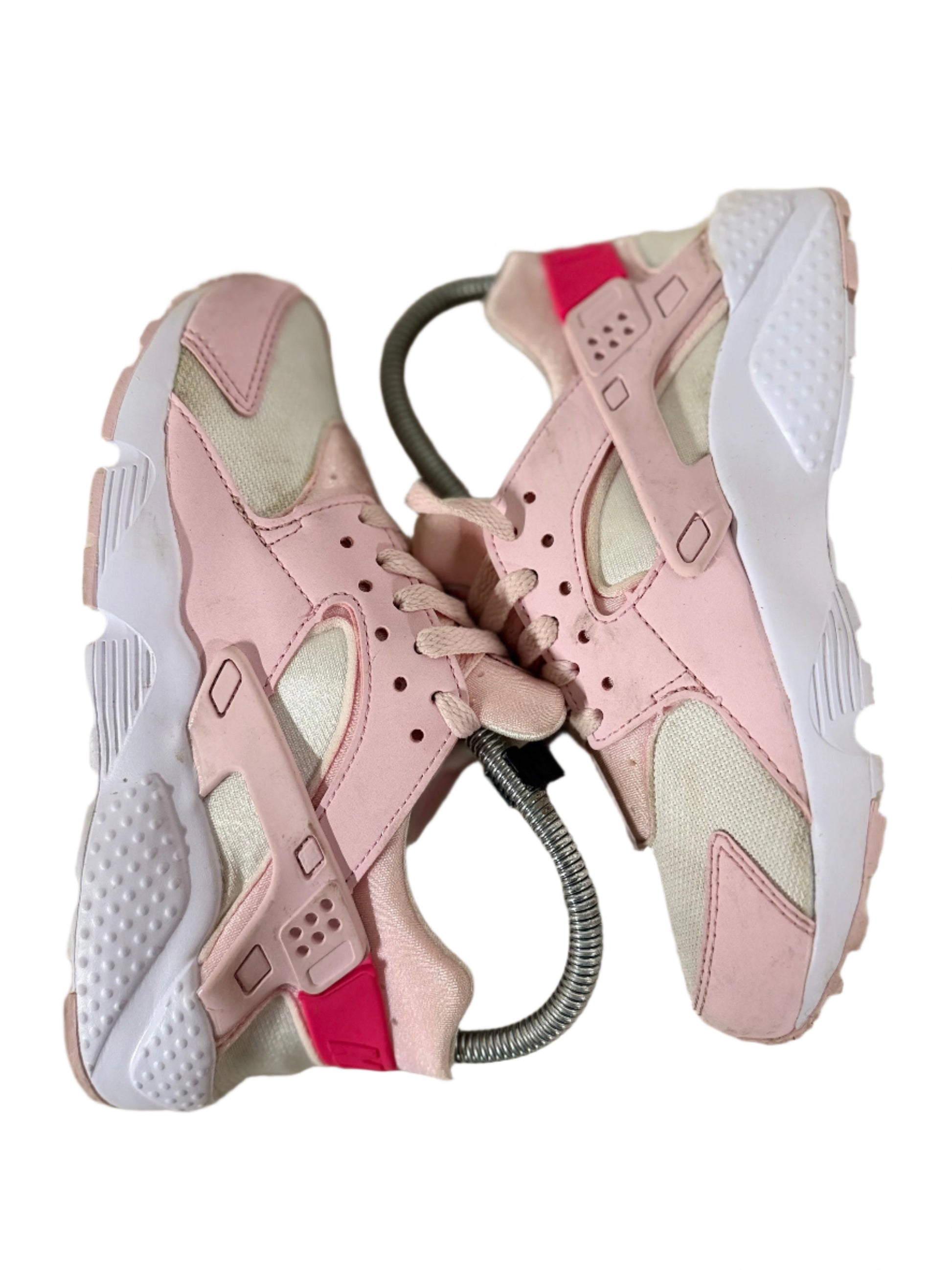 Nike Huarache Run GS ‘Pink Foam’ uk 3.5 - RecycledStreetwear