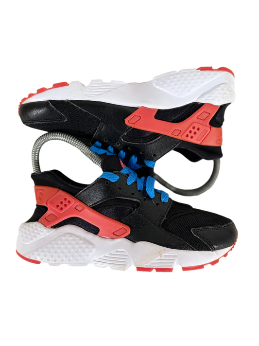 Nike Huarache Run GS UK 3 - RecycledStreetwear