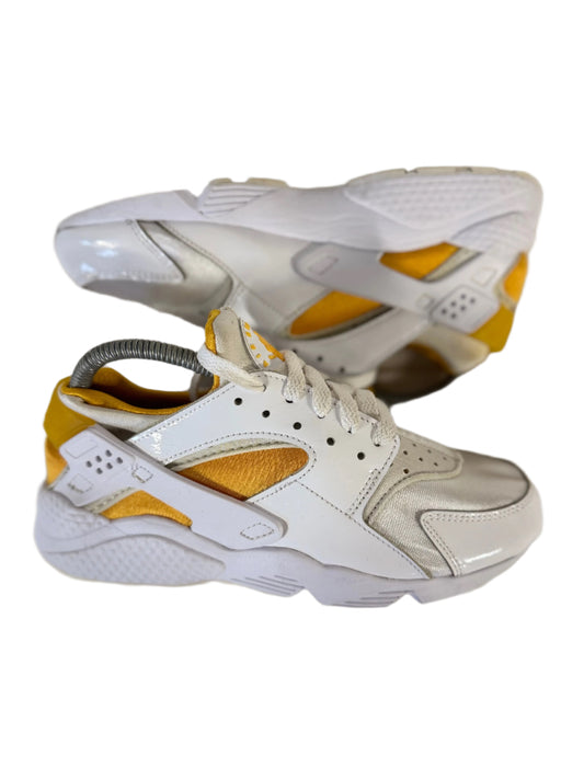 Nike Huarache UK 5.5 - RecycledStreetwear