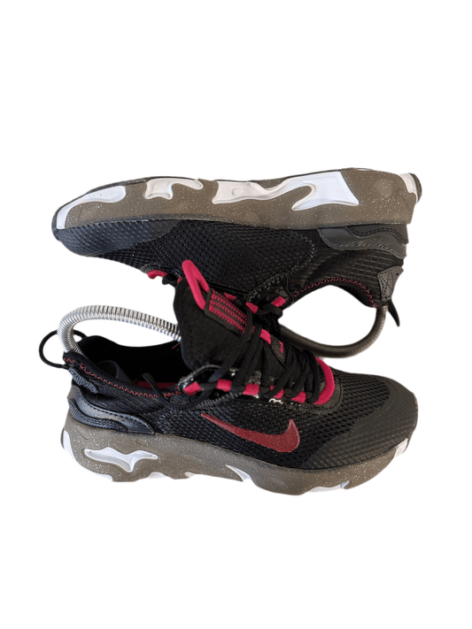 Nike React Live SE 'Black Sport Red' uk 3 - RecycledStreetwear