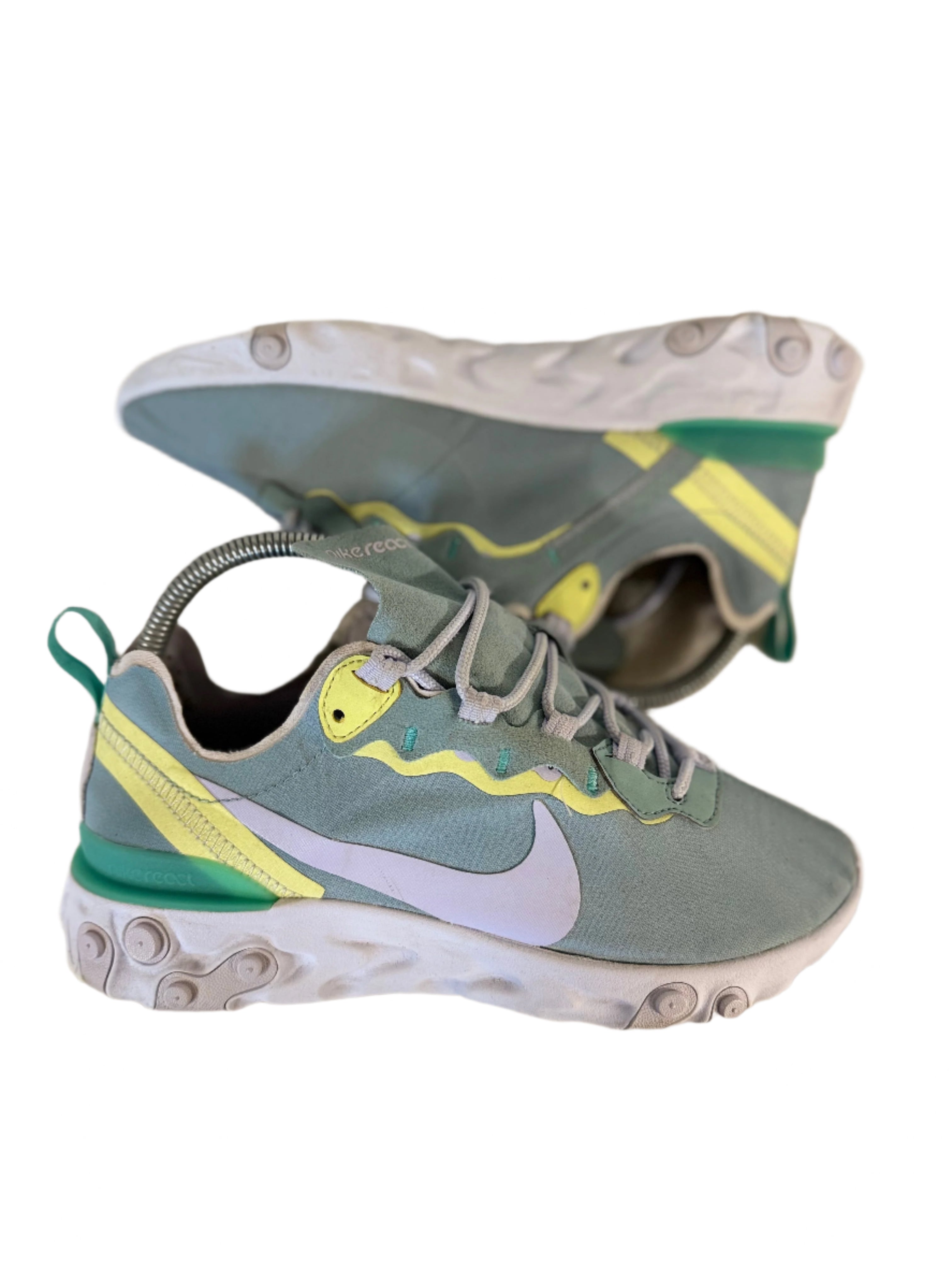 Nike React UK 5 - RecycledStreetwear